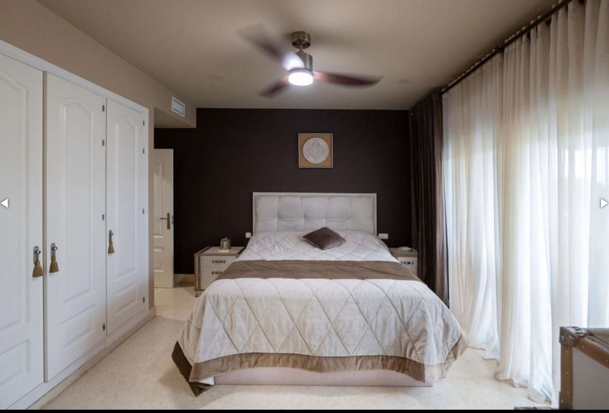 5 sypialnia Apartament na sprzedaż w Benahavis z basenem garażem - 1 050 000 € (Ref: 9540126)