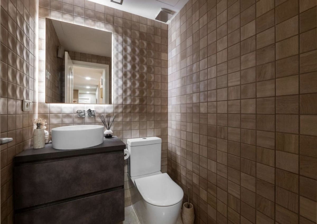 5 sypialnia Apartament na sprzedaż w Benahavis z basenem garażem - 1 050 000 € (Ref: 9540126)