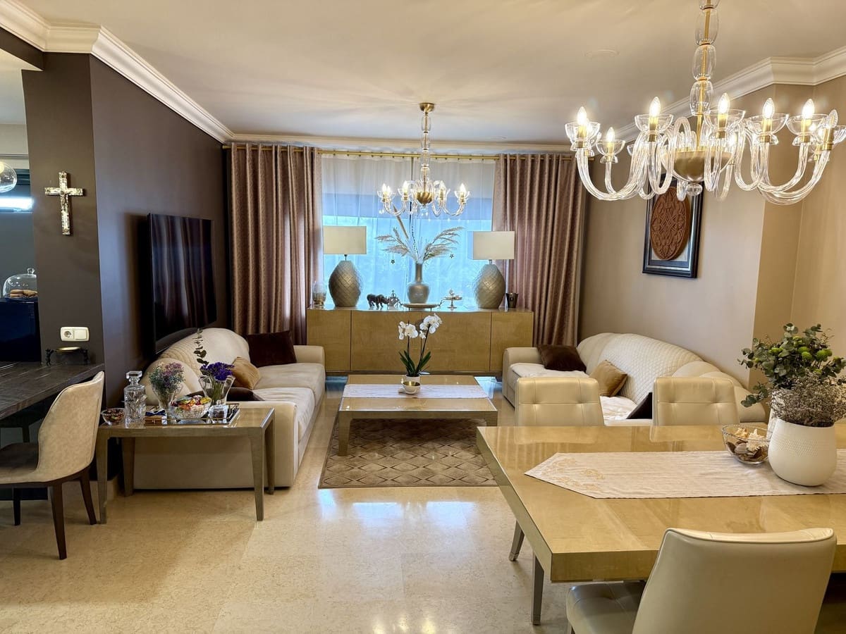 5 sypialnia Apartament na sprzedaż w Benahavis z basenem garażem - 1 050 000 € (Ref: 9540126)