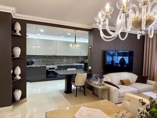 5 sypialnia Apartament na sprzedaż w Benahavís pueblo, Benahavís z basenem garażem - 1 050 000 € (Ref: 9540126)