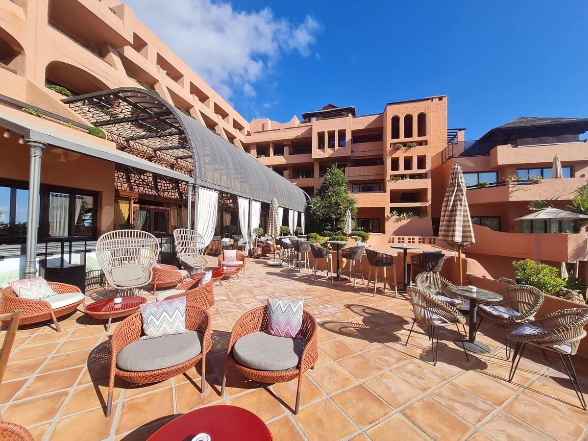 2 soverom Leilighet til salgs i Estepona med svømmebasseng - € 1 050 000 (Ref: 9540127)