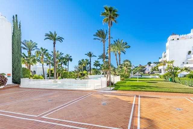 4 soveværelse Lejlighed til salg i Torremolinos med swimmingpool - € 1.050.000 (Ref: 9540128)