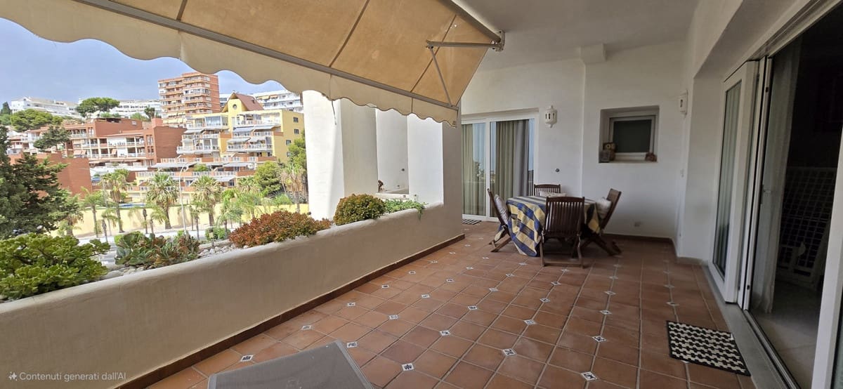 4 soveværelse Lejlighed til salg i Torremolinos med swimmingpool - € 1.050.000 (Ref: 9540128)