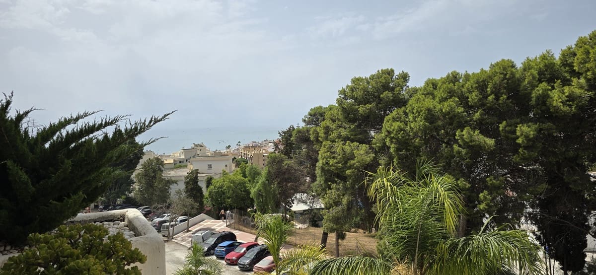 4 soveværelse Lejlighed til salg i Torremolinos med swimmingpool - € 1.050.000 (Ref: 9540128)