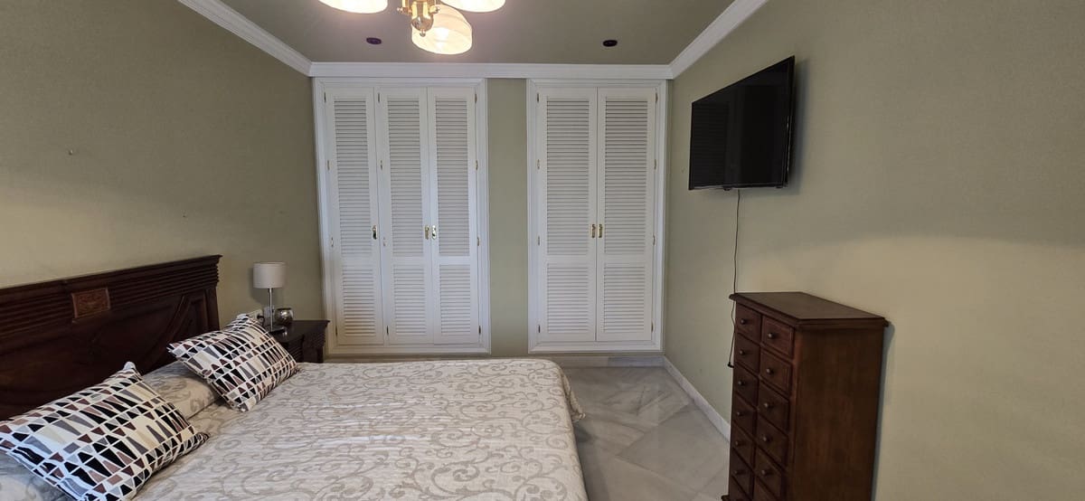 4 soveværelse Lejlighed til salg i Torremolinos med swimmingpool - € 1.050.000 (Ref: 9540128)