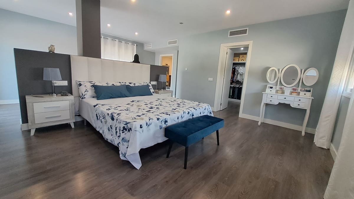 5 soveværelse Villa til salg i Alhaurin el Grande med swimmingpool - € 1.050.000 (Ref: 9540132)