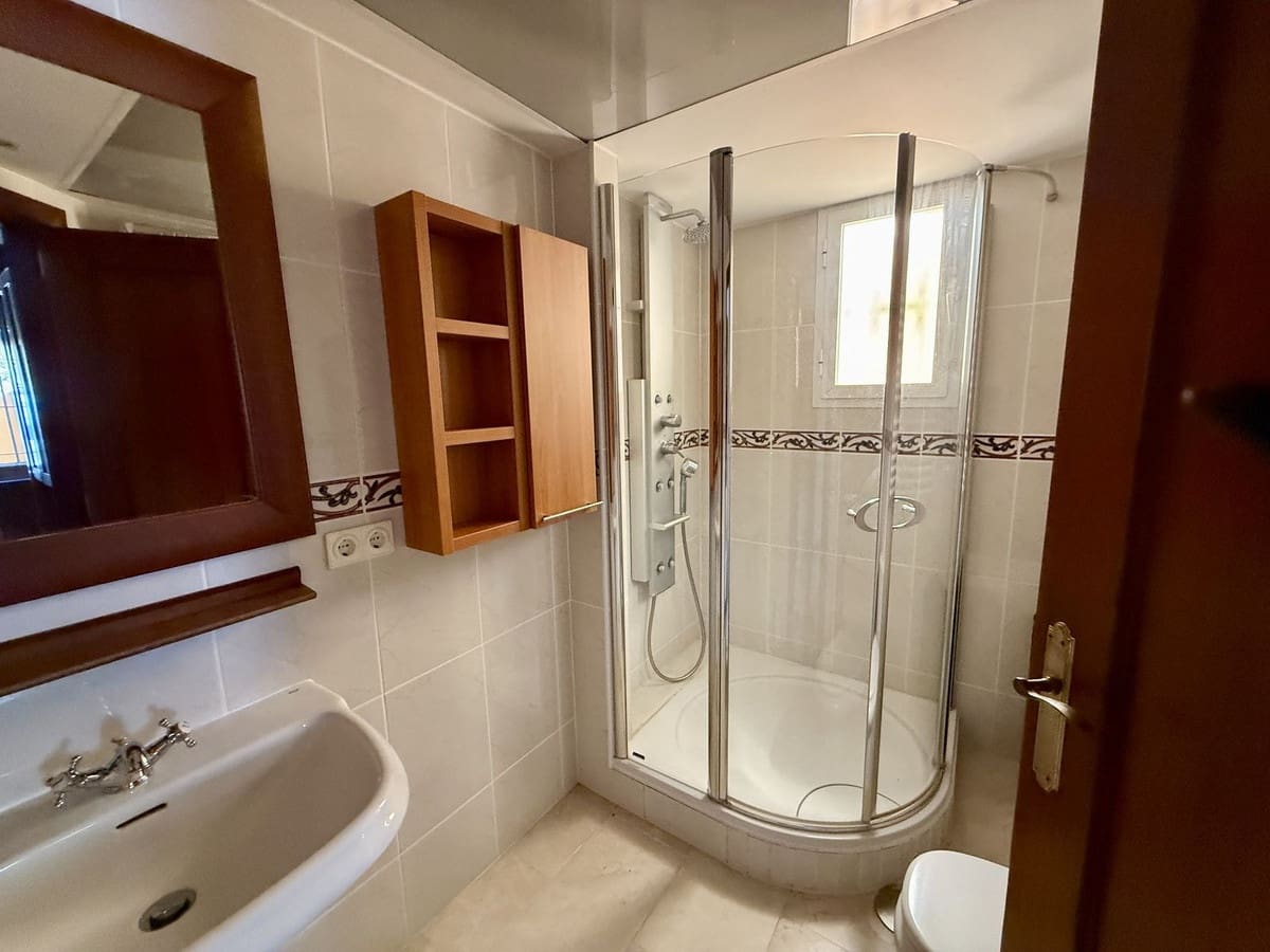 4 bedroom Semi-detached Villa for sale in Elviria with pool - € 1,050,000 (Ref: 9540133)