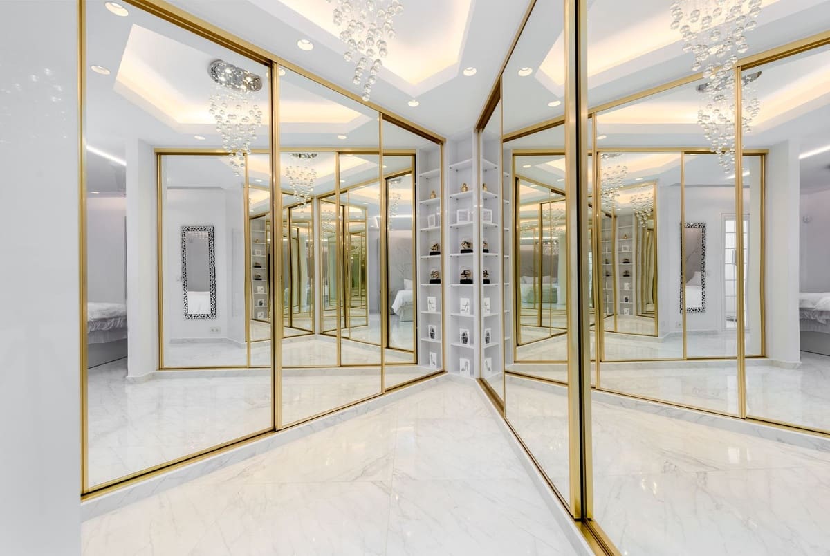 3 soveværelse Byhus til salg i Nueva Andalucia med swimmingpool - € 1.050.000 (Ref: 9540135)