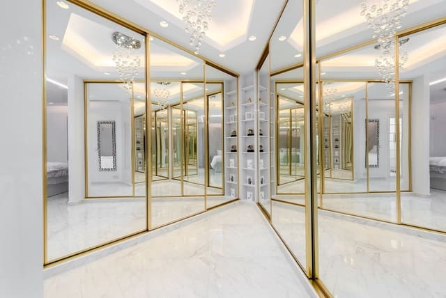 3 soveværelse Byhus til salg i La Dama de Noche - La Alzambra, Marbella med swimmingpool - € 1.050.000 (Ref: 9540135)