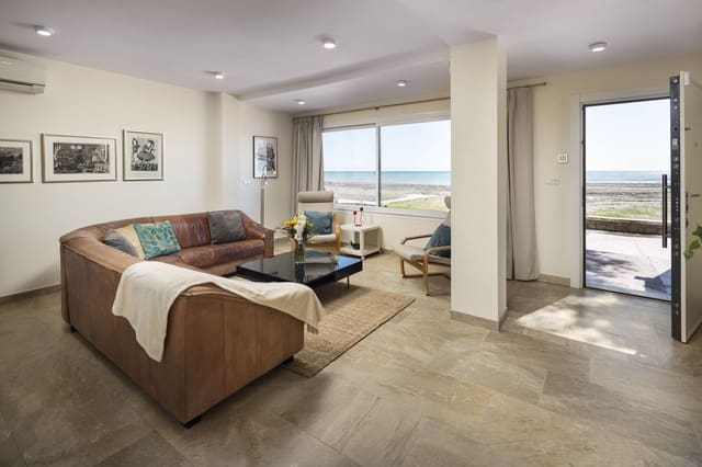4 soveværelse Byhus til salg i El Palo, Málaga by - € 999.000 (Ref: 9540136)