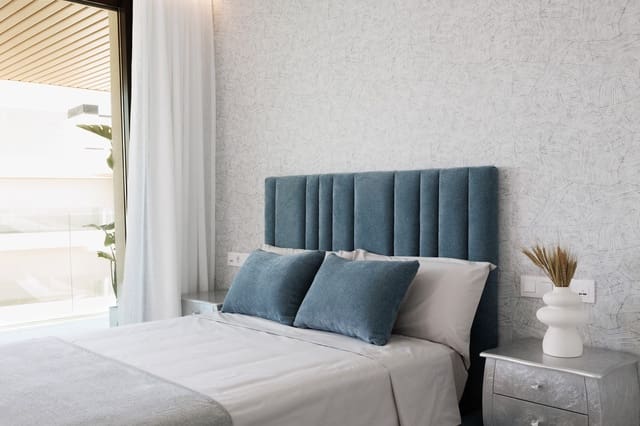 3 quarto Apartamento para venda em Centro ciudad, Fuengirola com piscina - 1 051 500 € (Ref: 9540140)