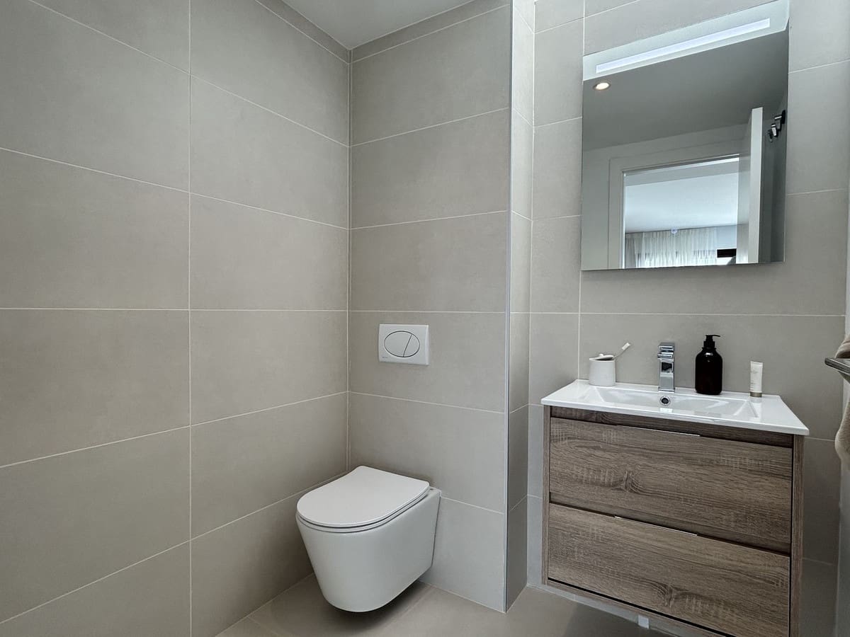 3 quarto Penthouse para venda em Fuengirola com piscina - 1 090 000 € (Ref: 9540151)