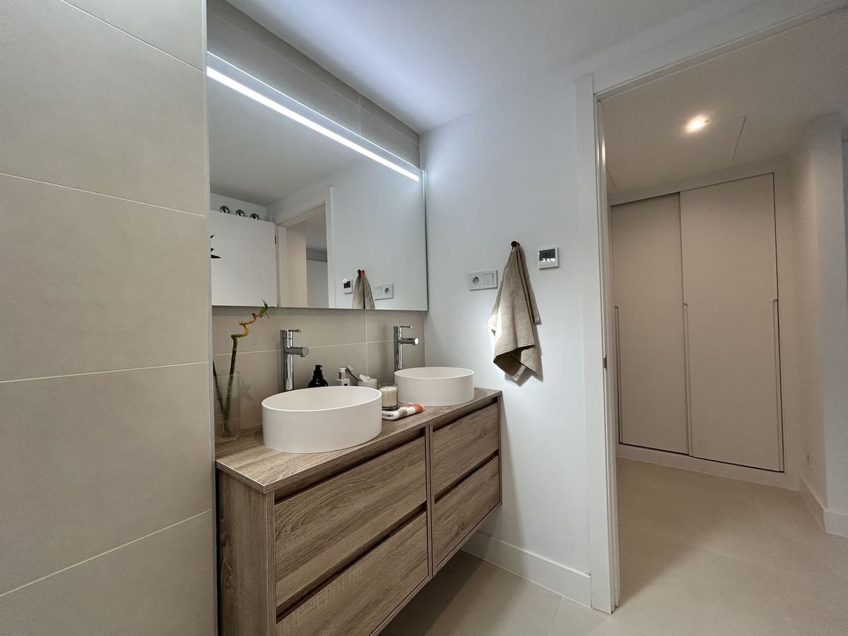 3 quarto Penthouse para venda em Fuengirola com piscina - 1 090 000 € (Ref: 9540151)