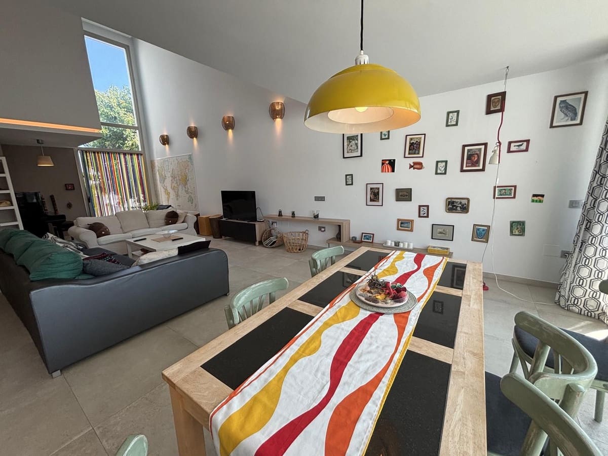 4 soveværelse Villa til salg i Fuengirola med swimmingpool garage - € 1.092.500 (Ref: 9540152)