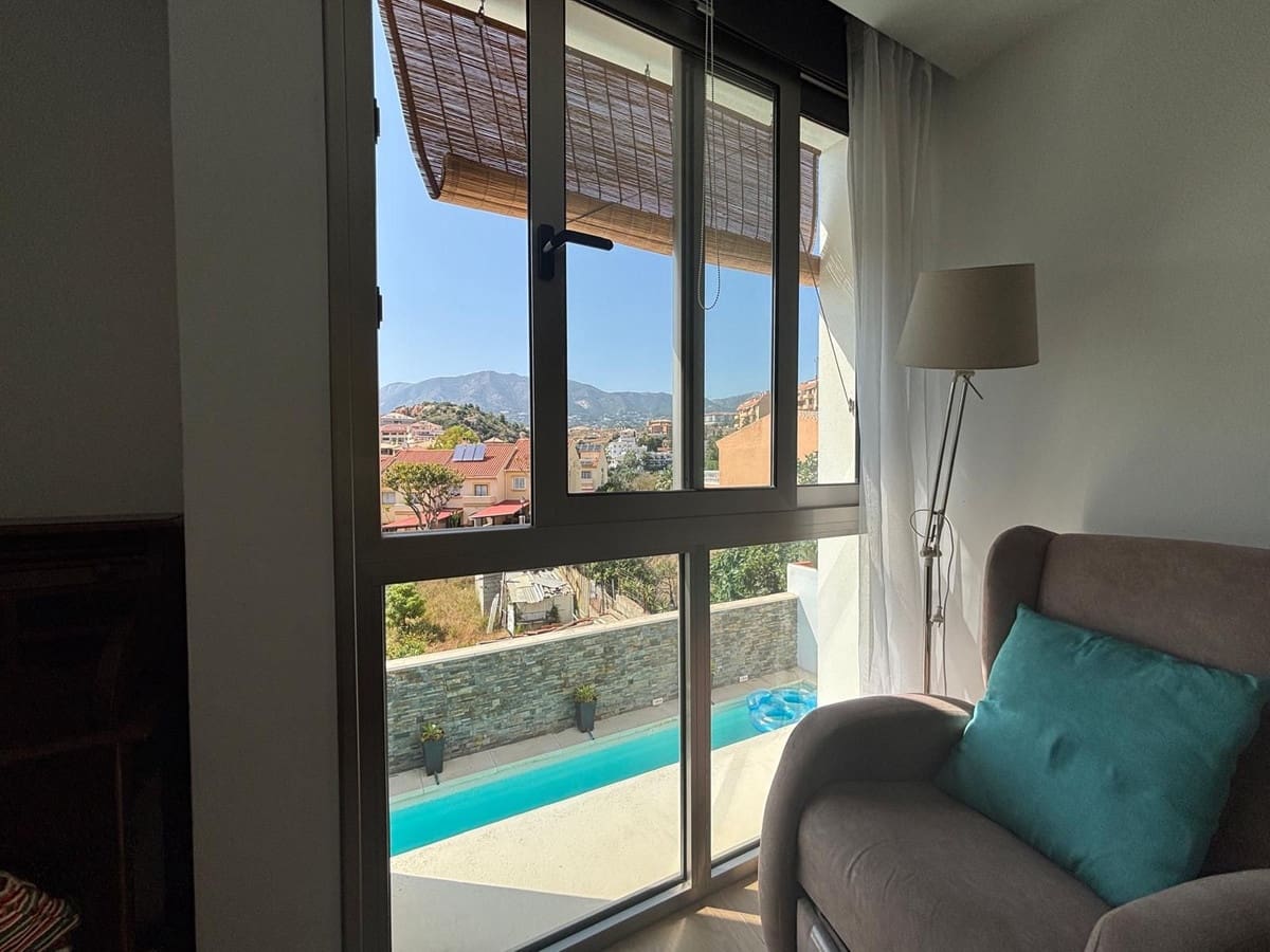 4 soveværelse Villa til salg i Fuengirola med swimmingpool garage - € 1.092.500 (Ref: 9540152)