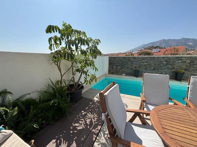 4 soveværelse Villa til salg i Centro ciudad, Fuengirola med swimmingpool garage - € 1.092.500 (Ref: 9540152)