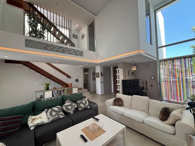 4 soveværelse Villa til salg i Centro ciudad, Fuengirola med swimmingpool garage - € 1.092.500 (Ref: 9540152)