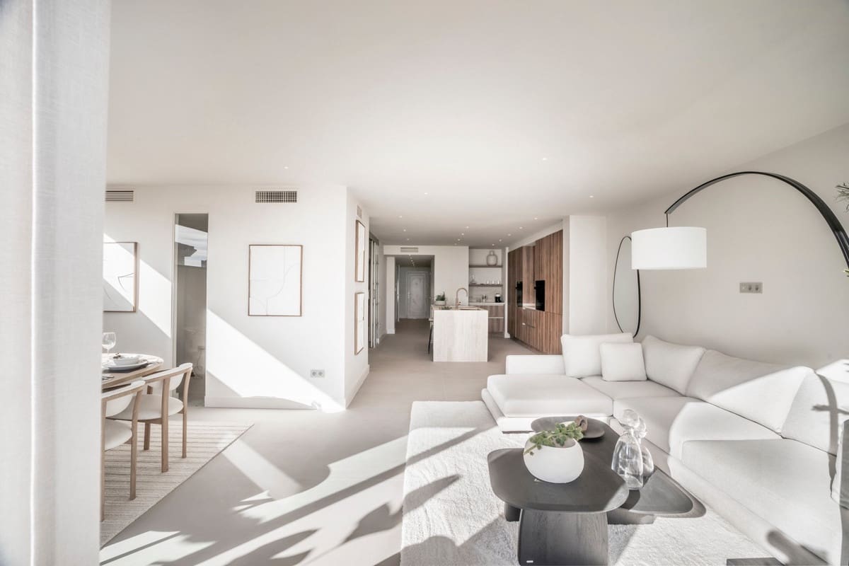 3 soverom Leilighet til salgs i Nueva Andalucia med svømmebasseng - € 1 095 000 (Ref: 9540155)