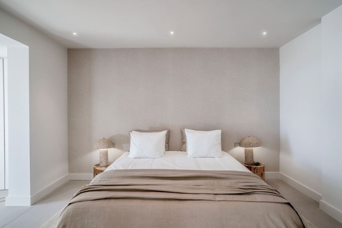 3 soverom Leilighet til salgs i Nueva Andalucia med svømmebasseng - € 1 095 000 (Ref: 9540155)