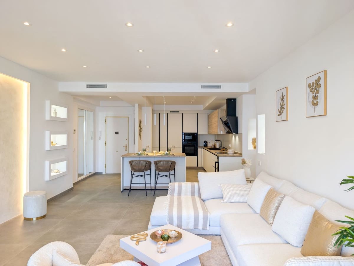 2 sypialnia Apartament na sprzedaż w Marbella z basenem garażem - 1 095 000 € (Ref: 9540156)