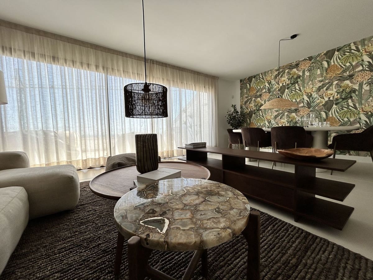 3 quarto Penthouse para venda em Fuengirola com piscina - 1 095 000 € (Ref: 9540157)