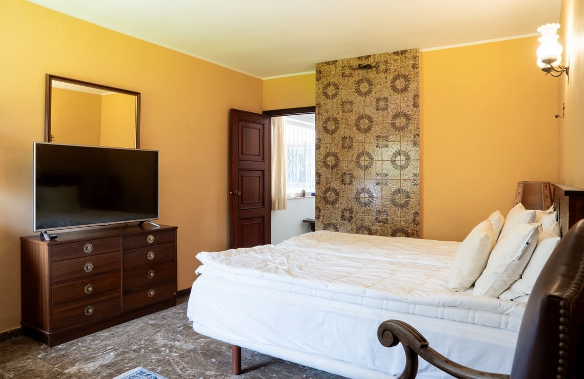 3 quarto Moradia para venda em San Pedro de Alcantara com piscina - 1 095 000 € (Ref: 9540160)