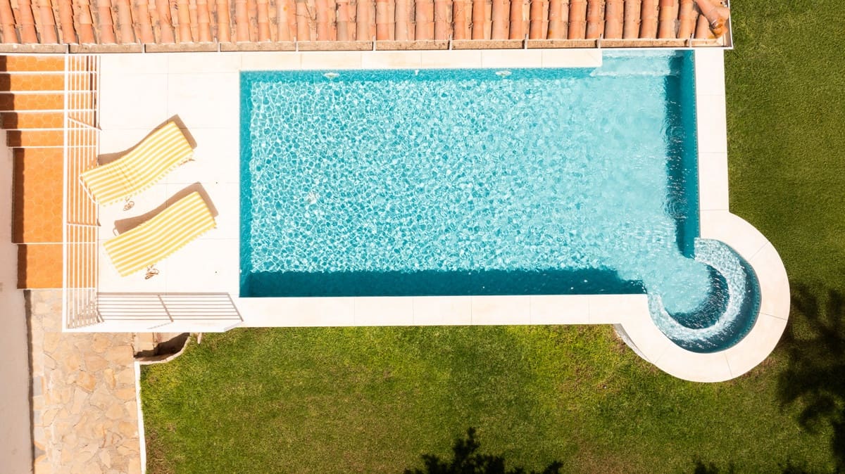 3 quarto Moradia para venda em San Pedro de Alcantara com piscina - 1 095 000 € (Ref: 9540160)