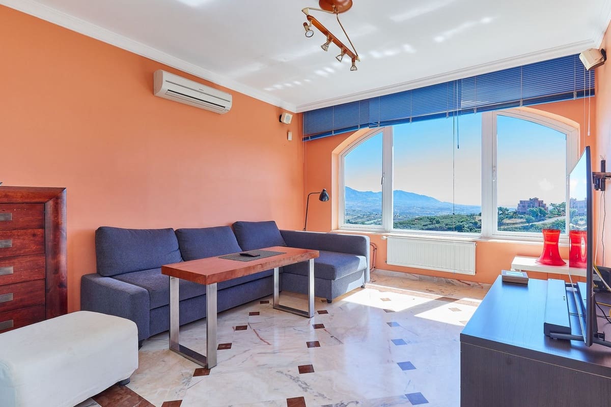 6 soveværelse Villa til salg i La Mairena med swimmingpool garage - € 1.095.000 (Ref: 9540162)