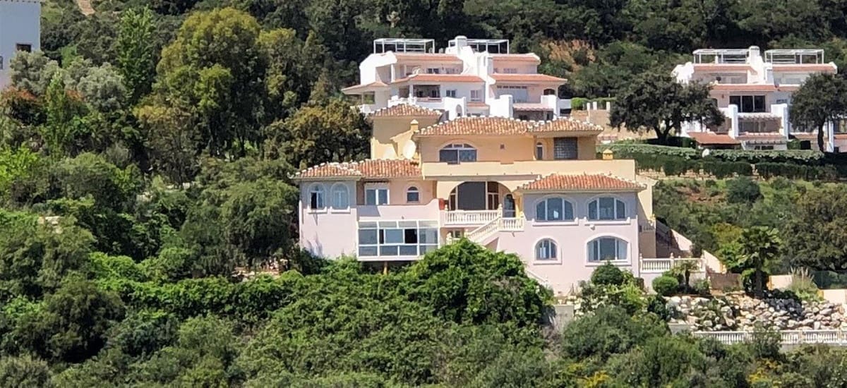 6 soveværelse Villa til salg i La Mairena med swimmingpool garage - € 1.095.000 (Ref: 9540162)