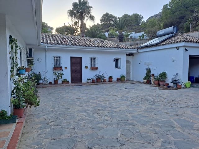 6 soverom Villa til salgs i Mijas pueblo, Mijas med svømmebasseng garasje - € 1 045 000 (Ref: 9540163)