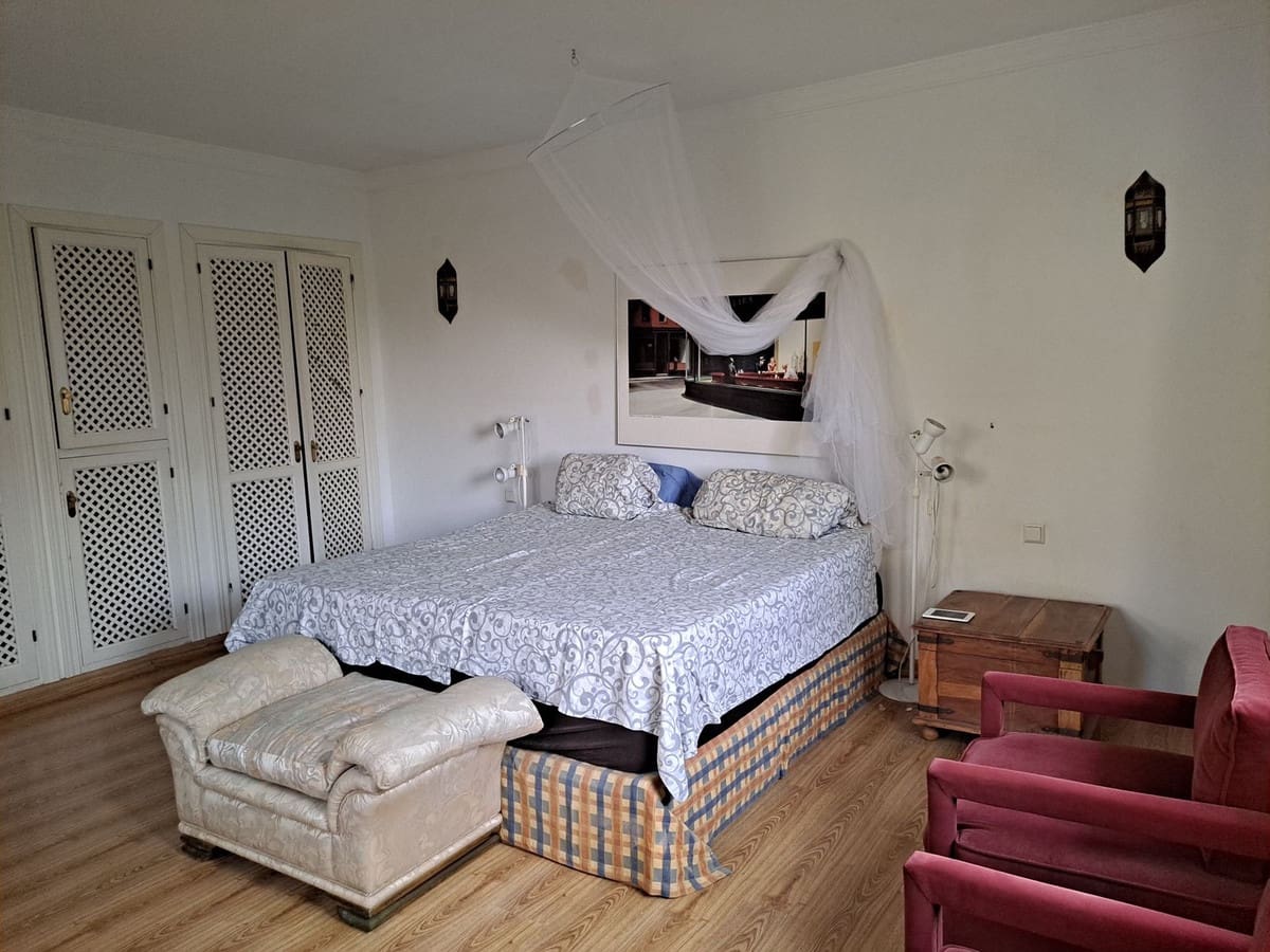 6 soverom Villa til salgs i Mijas med svømmebasseng garasje - € 1 045 000 (Ref: 9540163)
