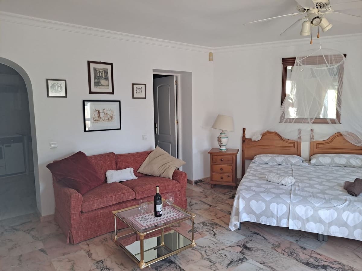 6 soverom Villa til salgs i Mijas med svømmebasseng garasje - € 1 045 000 (Ref: 9540163)