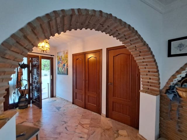 6 soverom Villa til salgs i Mijas pueblo, Mijas med svømmebasseng garasje - € 1 045 000 (Ref: 9540163)