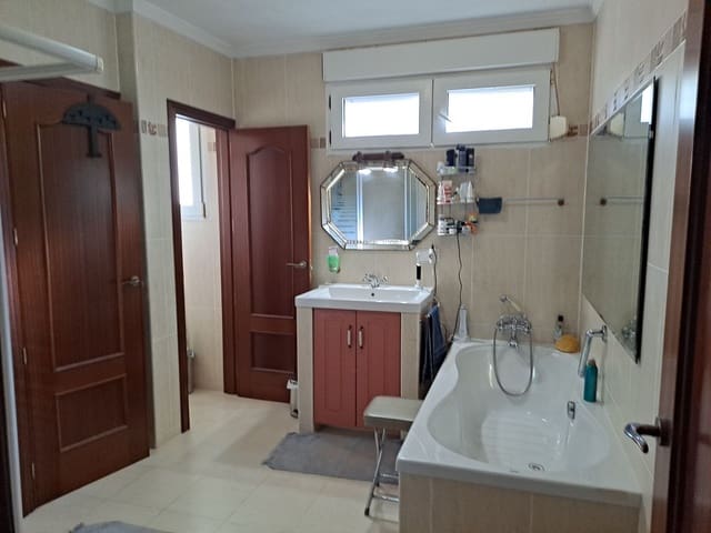 6 soverom Villa til salgs i Mijas pueblo, Mijas med svømmebasseng garasje - € 1 045 000 (Ref: 9540163)