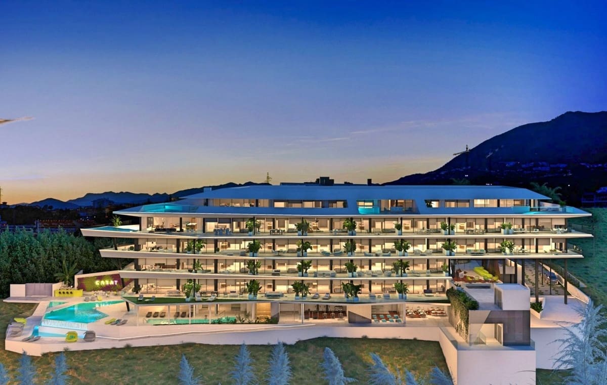 2 quarto Apartamento para venda em Fuengirola com piscina garagem - 1 100 000 € (Ref: 9540168)