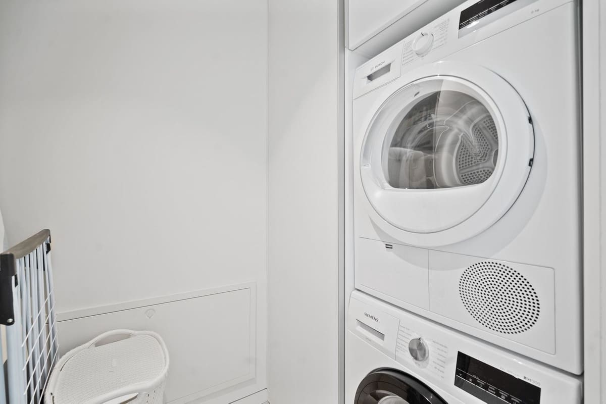 3 bedroom Apartment for sale in Marbella with pool - € 1,100,000 (Ref: 9540170)