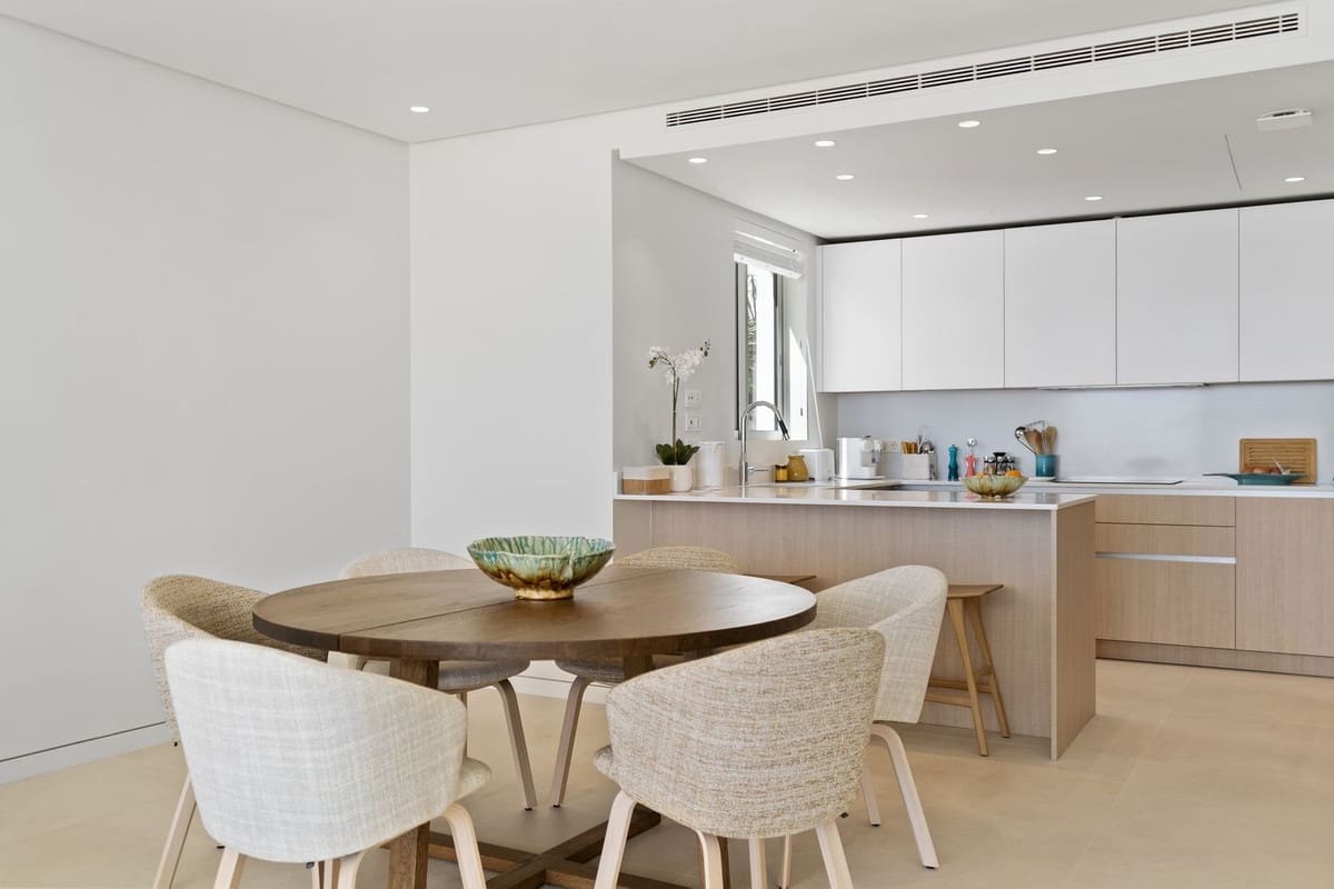 3 bedroom Apartment for sale in Marbella with pool - € 1,100,000 (Ref: 9540170)