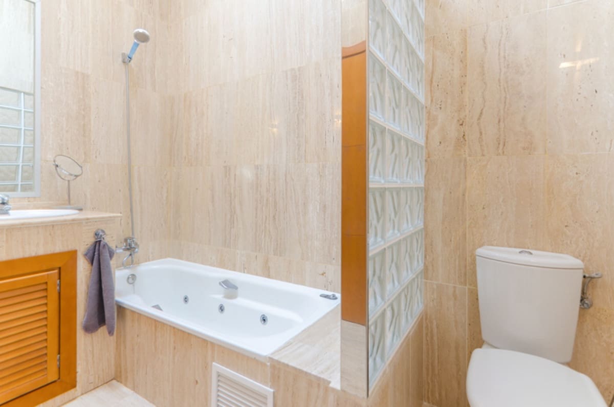 3 soverom Penthouse til salgs i Nueva Andalucia med svømmebasseng garasje - € 1 100 000 (Ref: 9540176)