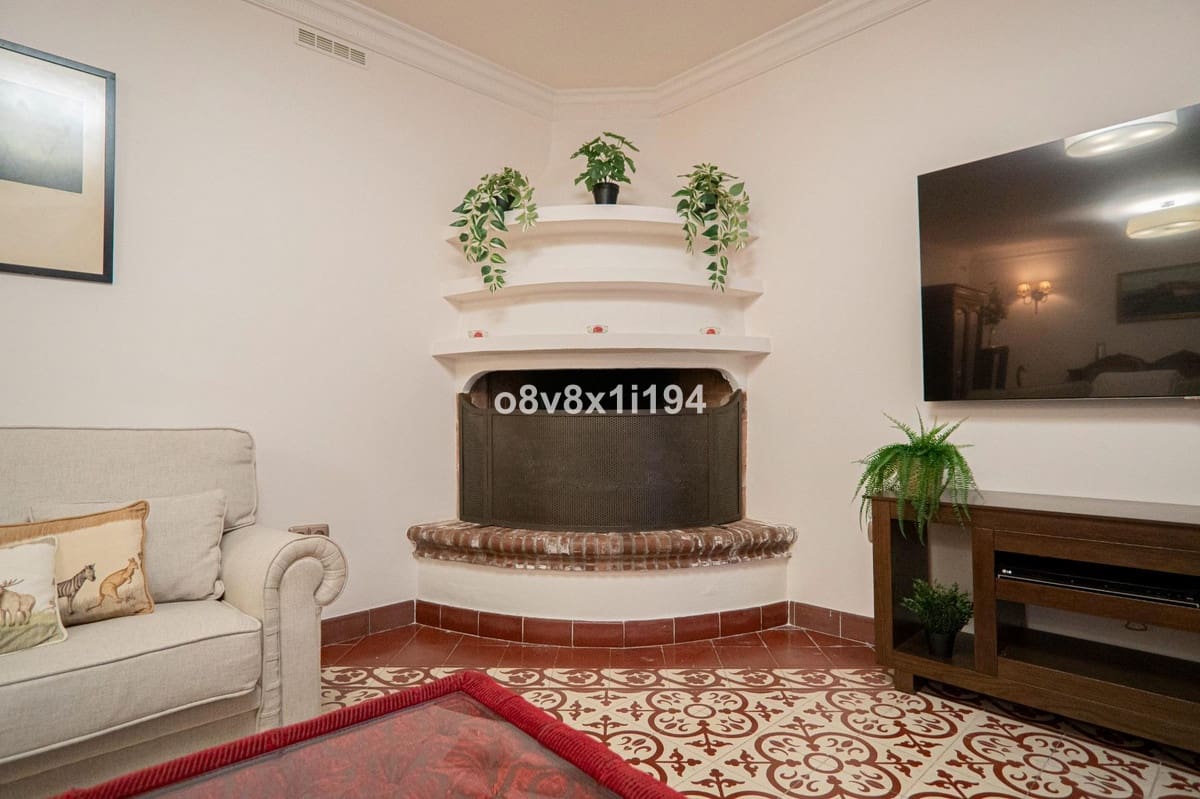 5 bedroom Villa for sale in Fuengirola - € 1,100,000 (Ref: 9540179)