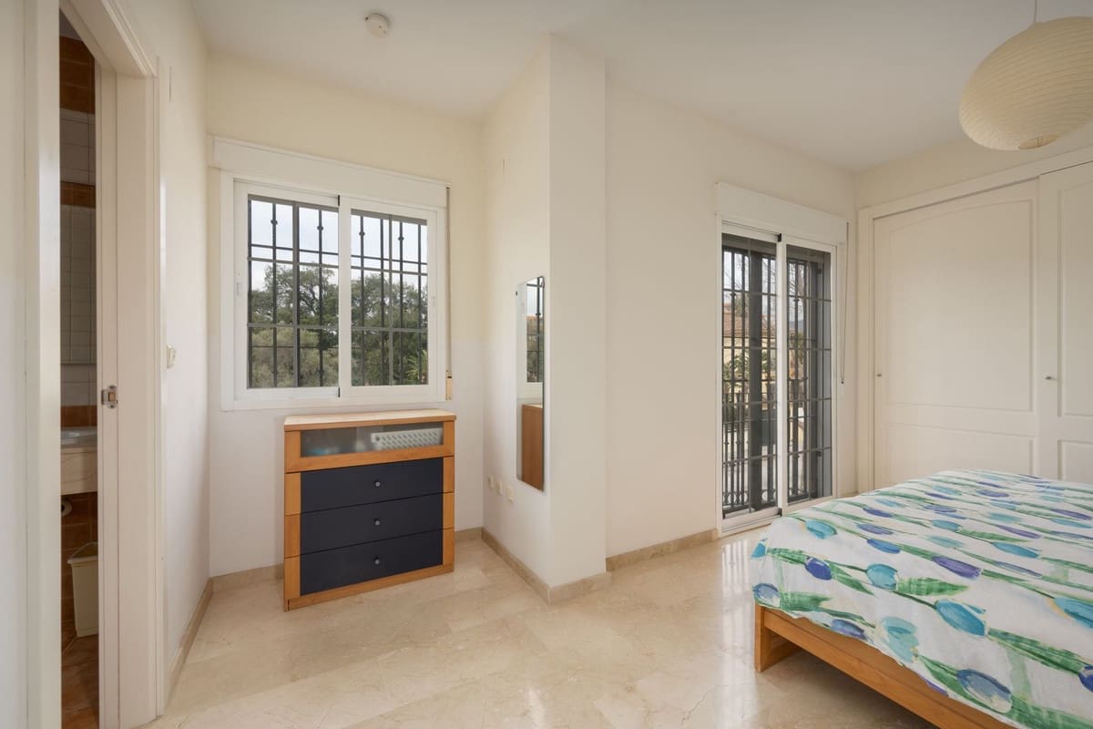 5 quarto Moradia para venda em Elviria com piscina garagem - 1 100 000 € (Ref: 9540180)