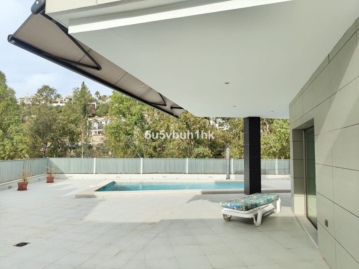 5 soveværelse Villa til salg i Benalmadena med swimmingpool - € 1.100.000 (Ref: 9540181)