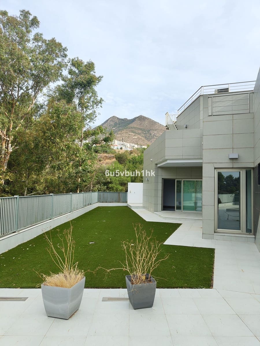 5 soveværelse Villa til salg i Benalmadena med swimmingpool - € 1.100.000 (Ref: 9540181)