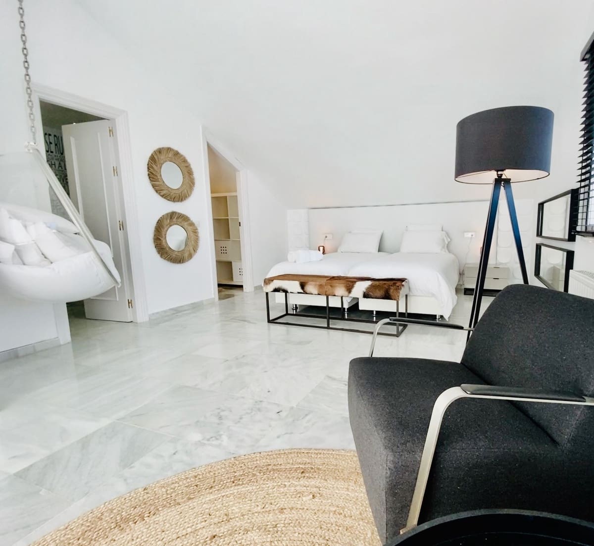 Pareado de 4 habitaciones en Guadalmina en venta con piscina - 1.100.000 € (Ref: 9540185)