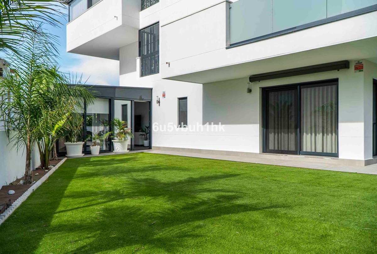 3 soveværelse Lejlighed til salg i Torremolinos med swimmingpool garage - € 1.120.000 (Ref: 9540189)