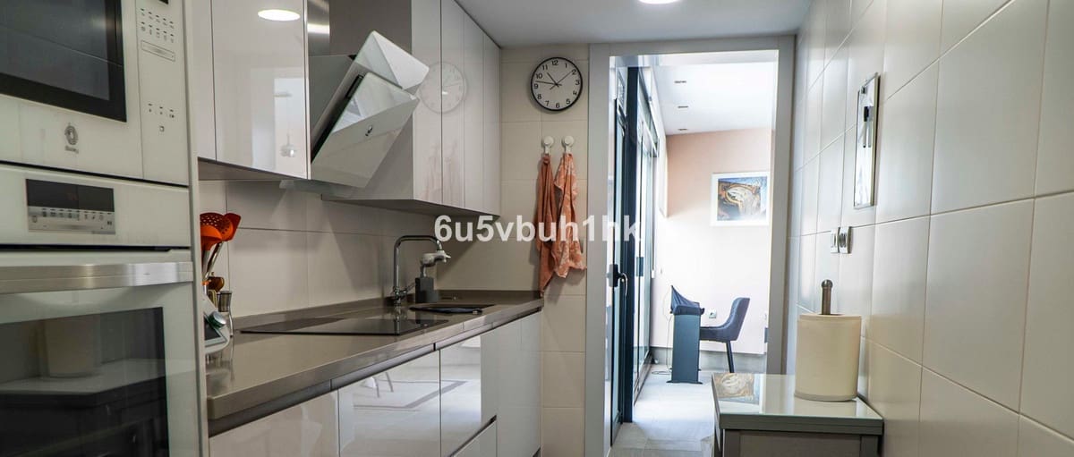 3 soveværelse Lejlighed til salg i Torremolinos med swimmingpool garage - € 1.120.000 (Ref: 9540189)