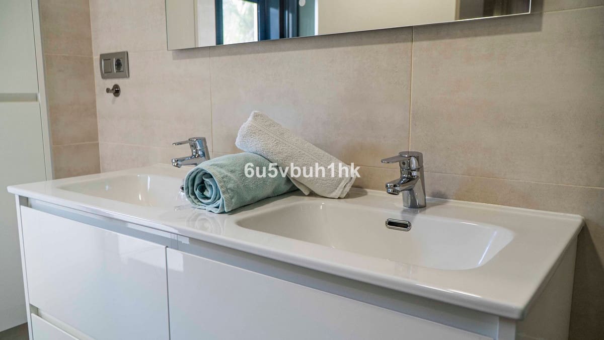 3 soveværelse Lejlighed til salg i Torremolinos med swimmingpool garage - € 1.120.000 (Ref: 9540189)