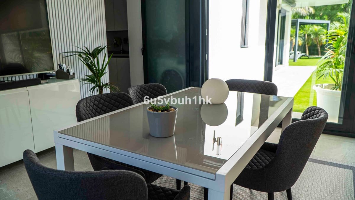 3 soveværelse Lejlighed til salg i Torremolinos med swimmingpool garage - € 1.120.000 (Ref: 9540189)