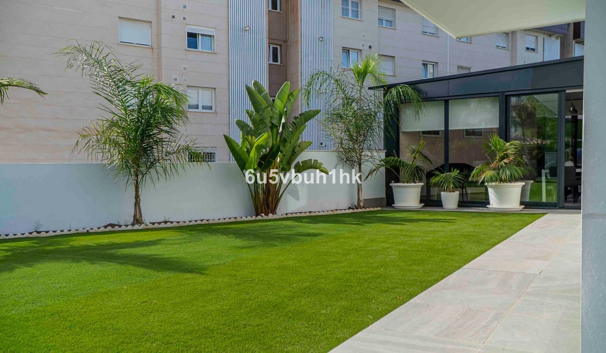 3 soveværelse Lejlighed til salg i Torremolinos med swimmingpool garage - € 1.120.000 (Ref: 9540189)