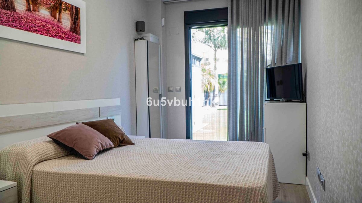 3 soveværelse Lejlighed til salg i Torremolinos med swimmingpool garage - € 1.120.000 (Ref: 9540189)