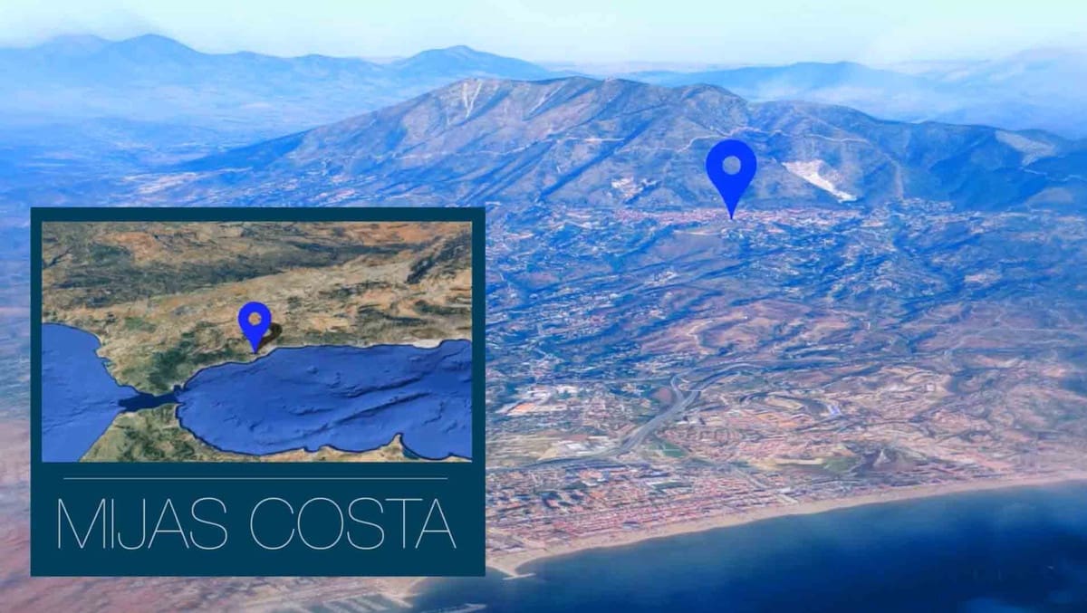 3 soverom Villa til salgs i Mijas Costa med svømmebasseng - € 1 125 000 (Ref: 9540193)